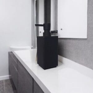 Porta Sabonete Líquido de Plástico para Banheiro 390ml MAD-0949 Sortido - Madô - Imagem 2