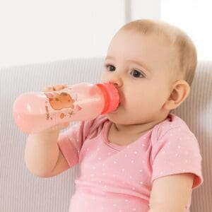 Mamadeira com Bico de Silicone Ortodontico Little Capivara 240ml - BabyGo - Imagem 2