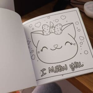 Livro de Colorir Estilo Boobie Goods Cute e Comfy Edição Especial com 6 Canetas Touch Duas Pontas - Editora Camelot - Imagem 3