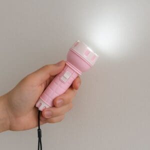 Mini Lanterna de Plástico Manual de Led Cores Sortidas - Interponte - Imagem 2